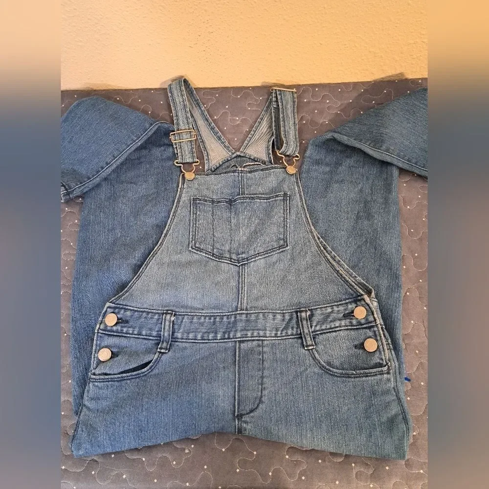Old Navy Boyfriend skinny blue jean overalls size large